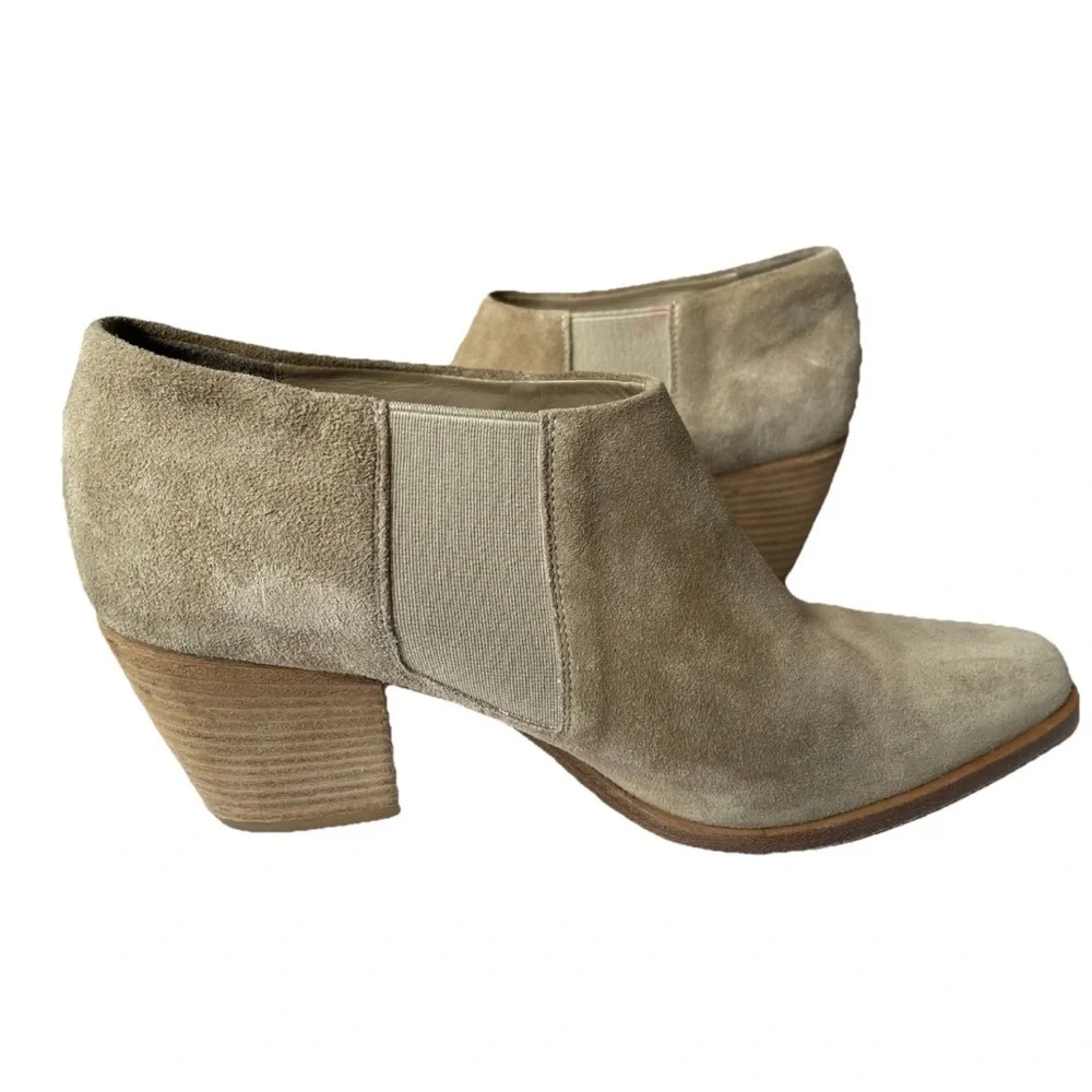 Vince Hamilton Clay Suede Leather  Pointed Toe Ankle Booties Boots Women’s Sz 7